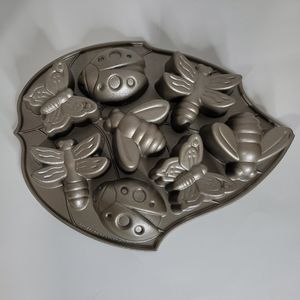 Nordic Ware nordicware Backyard Bugs bundt cake